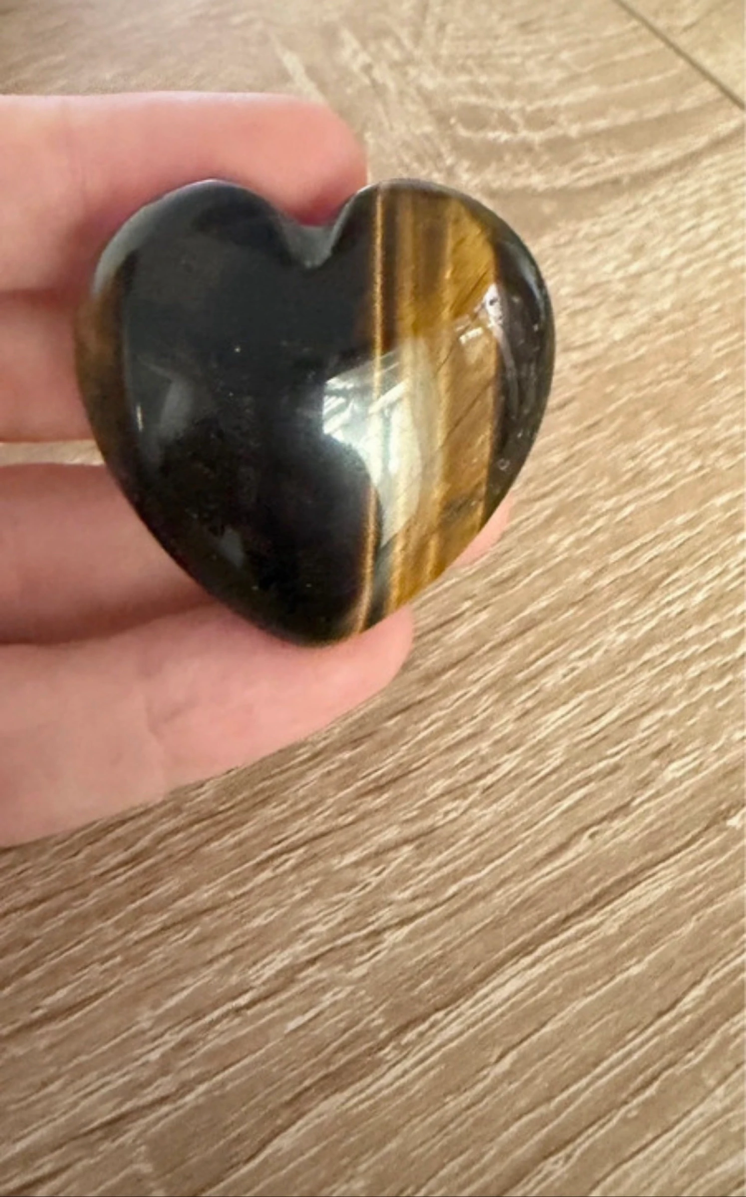 Corazón de Ojo de Tigre Natural Pulido | Chatoyance Intenso – photo 2